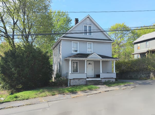 21 Roosevelt Avenue, Torrington, CT 06790