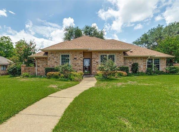 1026 Huntington Drive, Duncanville, TX 75137