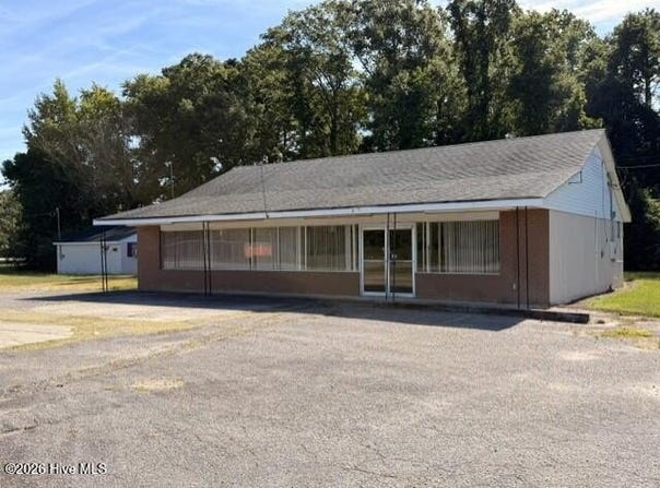 605 S Main Street, Winton, NC 27986