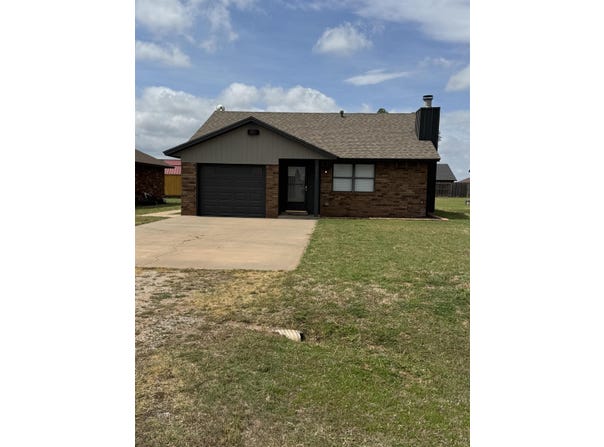 314 1st St, Kremlin, OK 73753