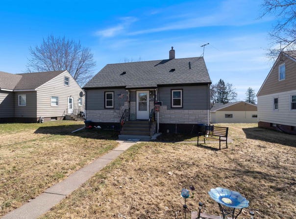 28 N 66th Ave W, Duluth, MN 55807