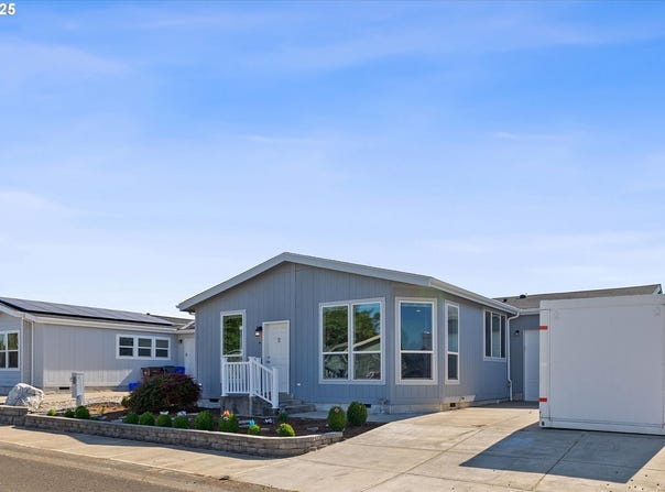 701 ORIENTAL CT, Molalla, OR 97038