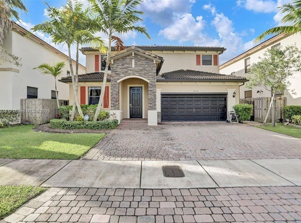 16548 SW 43rd Ln, Miami, FL 33185