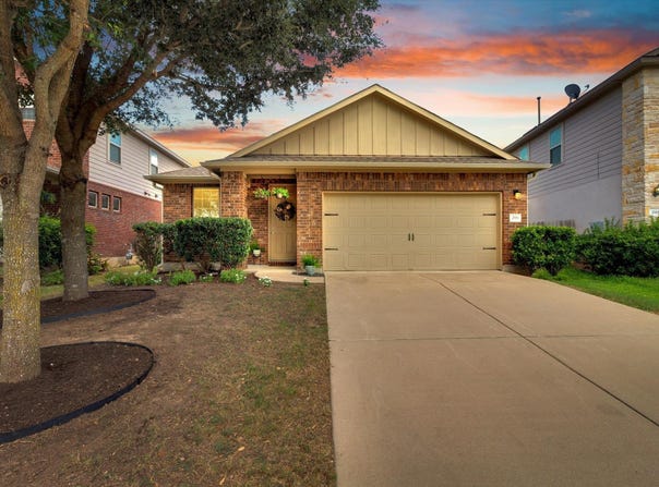 298 Nivens DR, Buda, TX 78610