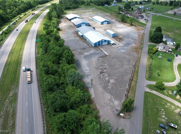 1490 Truss Road SW, New Philadelphia, OH 44663