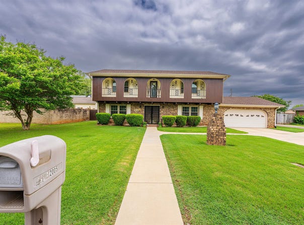 2005 Jackson Ave, Muscle Shoals, AL 35661