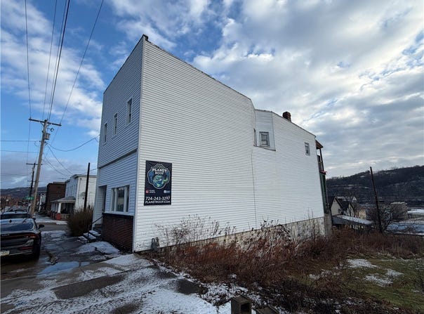 160 McKean, Donora, PA 15033