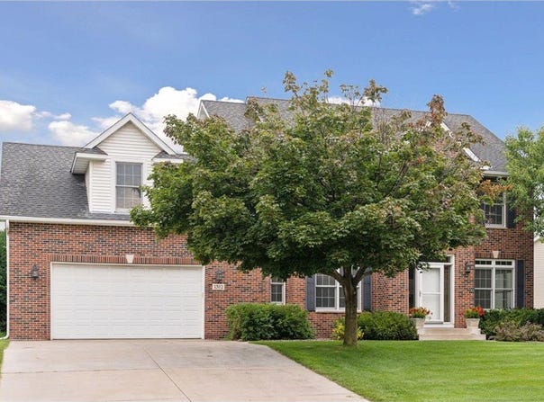 1312 Rolling Oaks Drive, Hanover, MN 55341