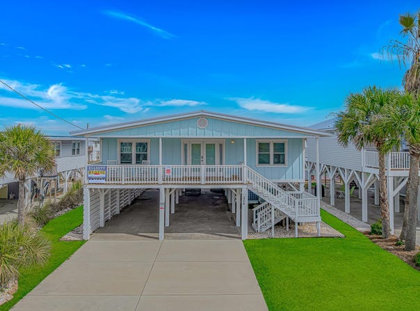 304 42nd Ave. N, North Myrtle Beach, SC 29582