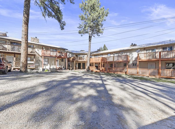1040 Mechem Drive, Ruidoso, NM 88345
