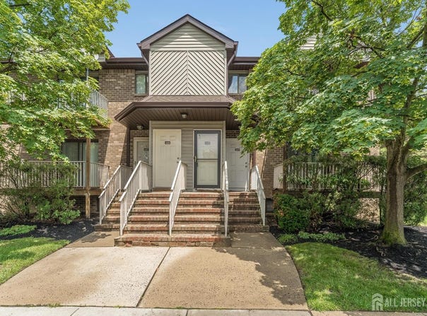 4420 Birchwood Court, North Brunswick, NJ 08902