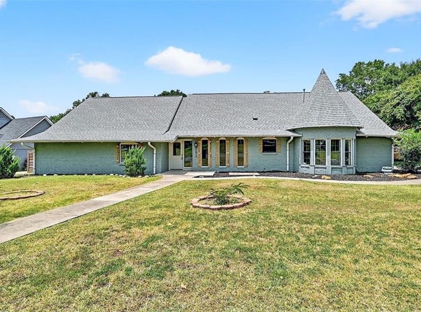 2602 Turtle Creek Drive, Sherman, TX 75092