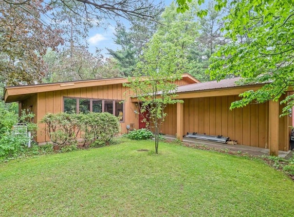 2720 Parkway Court, Wisconsin Rapids, WI 54494