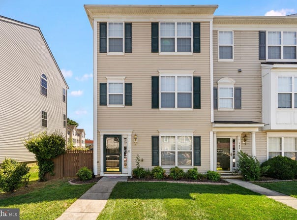 482 S CARLISLE STREET, GREENCASTLE, PA 17225