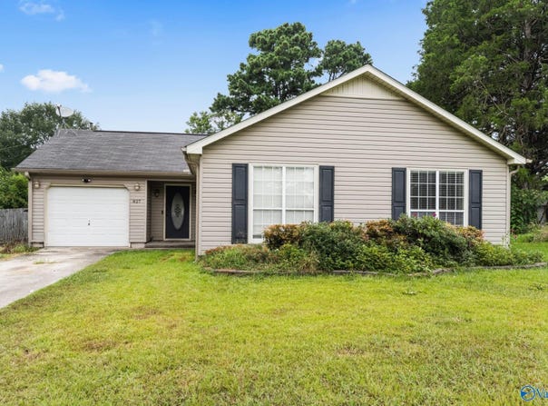 827 Nanceford Road SW, Hartselle, AL 35640
