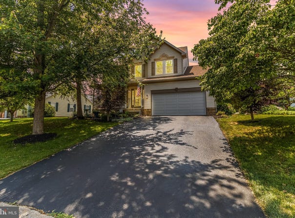 71 SPYGLASS HILL DRIVE, CHARLES TOWN, WV 25414
