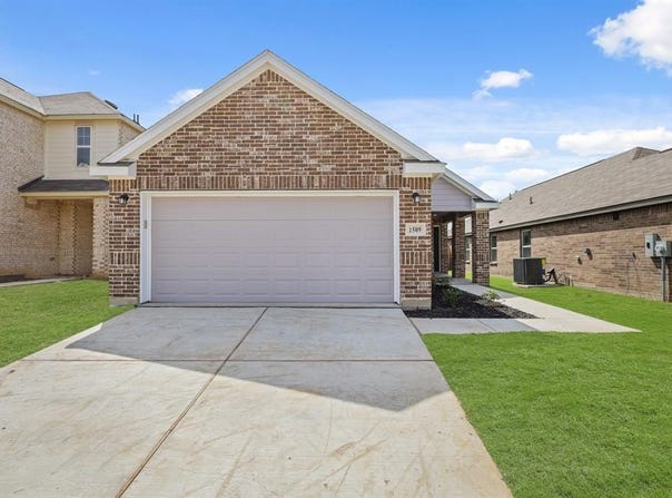 1509 Romans Road, Ennis, TX 75119