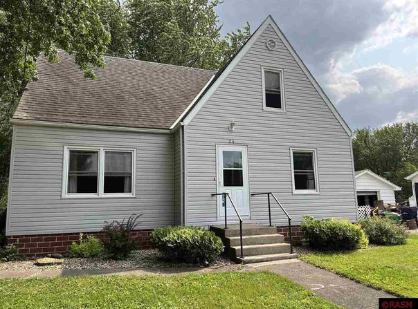 24 W Lake Avenue, Minnesota Lake, MN 56068
