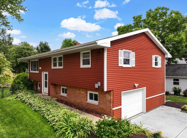 5710 Tecumseh Avenue, Monona, WI 53716