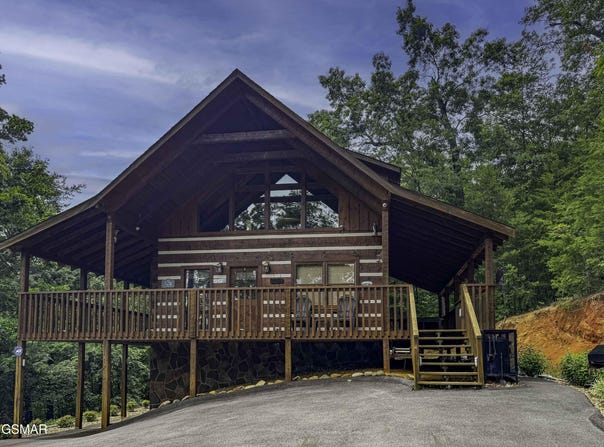 1554 Bear Valley Road, Sevierville, TN 37876