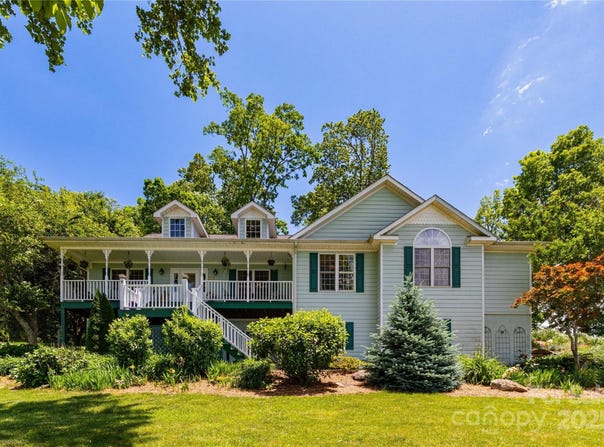 50 Appleola Road, Hendersonville, NC 28792