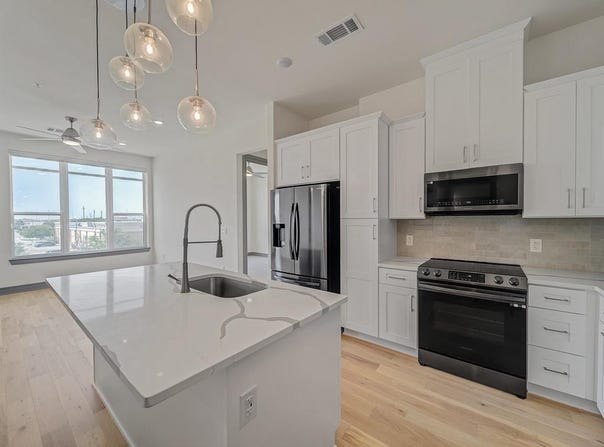 2700 Old Denton Road, Carrollton, TX 75007