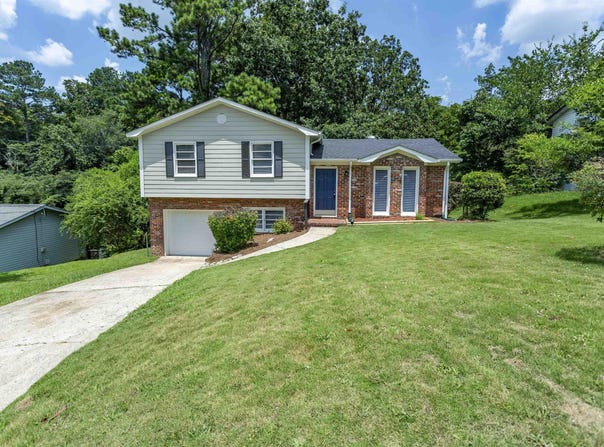524 16TH AVENUE, CENTER POINT, AL 35215