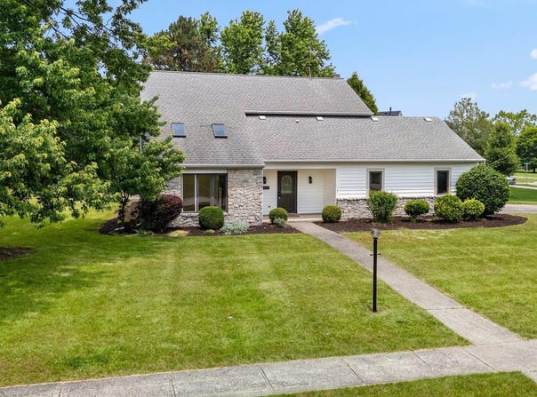 9304 Deer Trail, Fort Wayne, IN 46804-1398