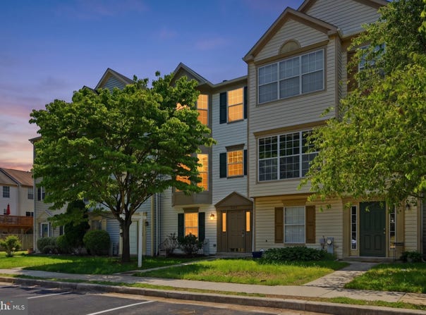 2577 AMBLING Circle, CROFTON, MD 21114