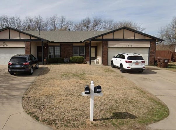 1830 S Griffith St, Wichita, KS 67207