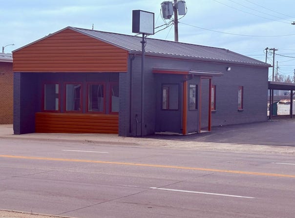 212 West 1st Street, Ogallala, NE 69153