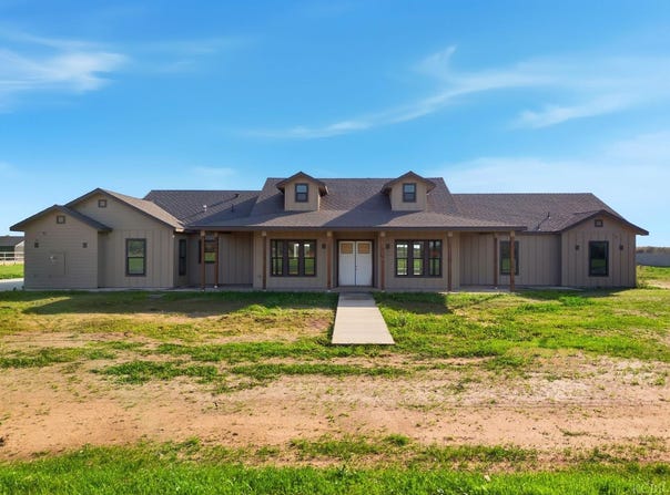 605 S Anderson B Road, Exeter, CA 93221