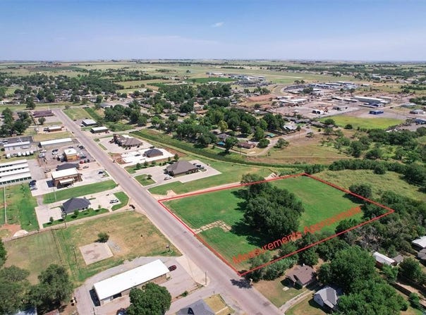00 N 00 Main Street, Elk City, OK 73644