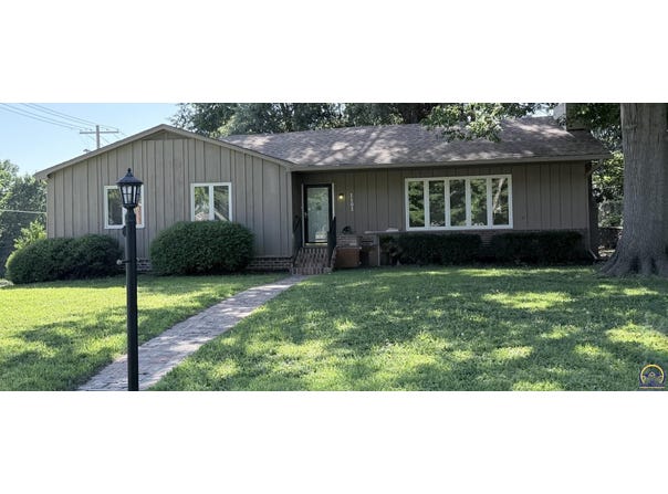 1401 N 2nd ST, Atchison, KS 66002