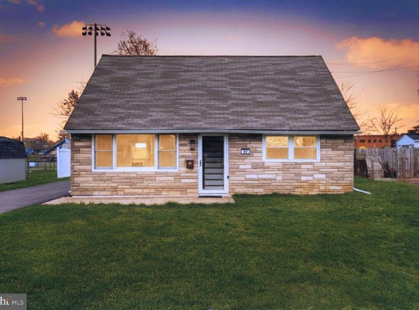 22 FARRELL Avenue, EWING, NJ 08618
