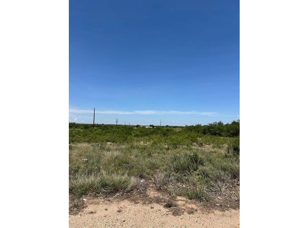 32nd St, Snyder, TX 79549