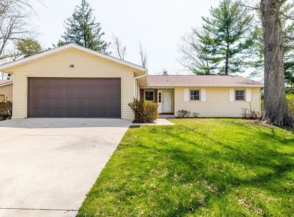 2120 E Arden Drive, Bloomington, IN 47401