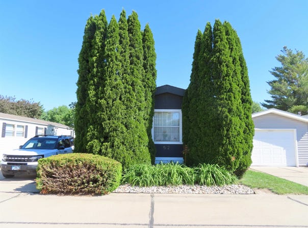 52 Cotts Dr, No. Sioux City, SD 57049