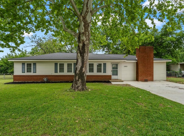 1003 Donlo Street, Robinson, TX 76706