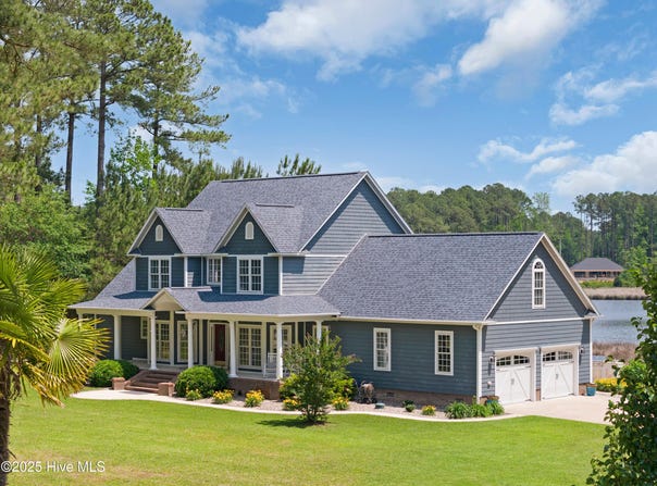 555 Dawson Creek Drive, Arapahoe, NC 28510