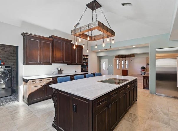 913 Ashland Court, Mansfield, TX 76063