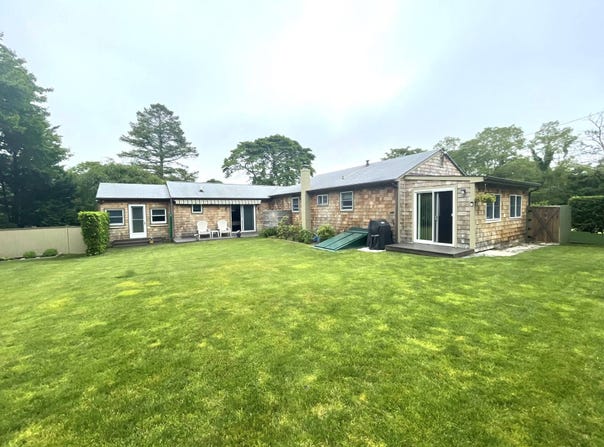6 ANCHOR RD, Sag Harbor, NY 11963