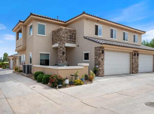 140 W Center ST, Ivins, UT 84738