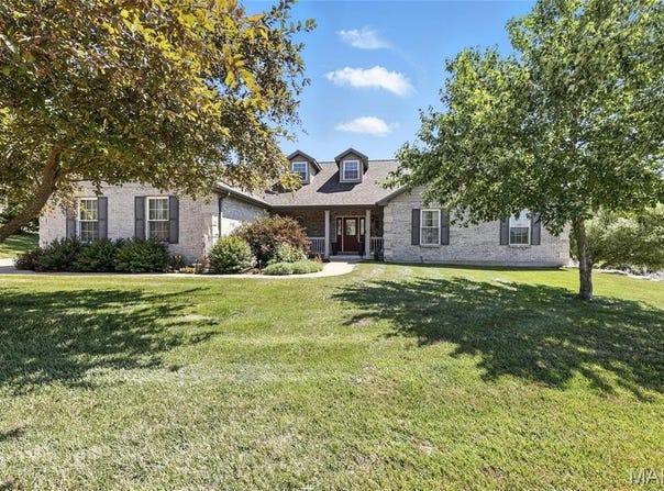 3291 Echo Lake Drive, Byrnes Mill, MO 63025