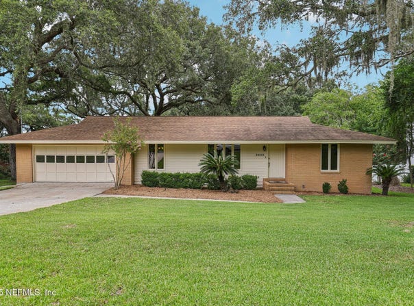 2020 HIGHLAND Drive, Fernandina Beach, FL 32034