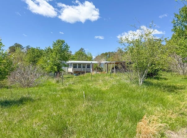 4342 Winningham Road, Crewe, VA 23930