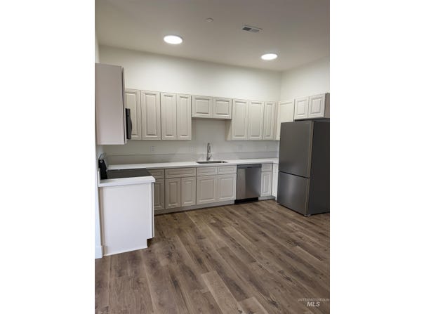 703 Locust St., Buhl, ID 83316-0000