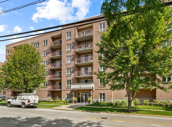 1476 Perry Street, Des Plaines, IL 60016