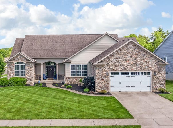 2036 Amber Wood Place, Lancaster, OH 43130