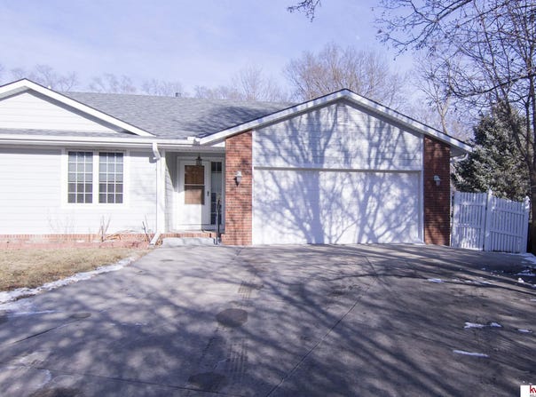 933 E Ridge Drive, Malvern, IA 51534